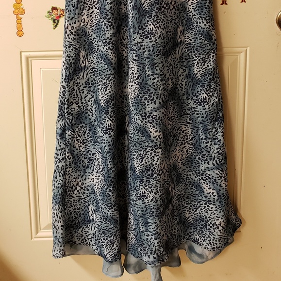 Women Long Maxi Dress - Picture 2 of 5